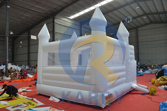 Jardín de juegos al aire libre inflable Casa de salto blanco con tobogán y castillo de salto