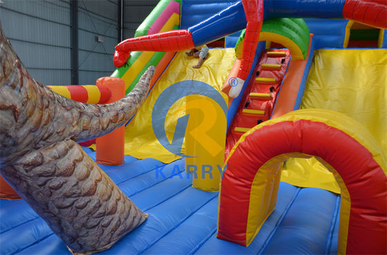 Gran tobogán inflable y casa de salpicadores para Spiderman de grado comercial en el parque 2024