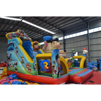 Casa de rebote inflable de tamaño personalizado para el tema de patrulla de cachorros de dibujos animados en interiores