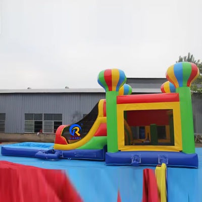 Set de toboganes inflables de castillo de lonas de PVC para niños con globos de colores y casa de rebote