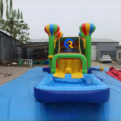 Set de toboganes inflables de castillo de lonas de PVC para niños con globos de colores y casa de rebote