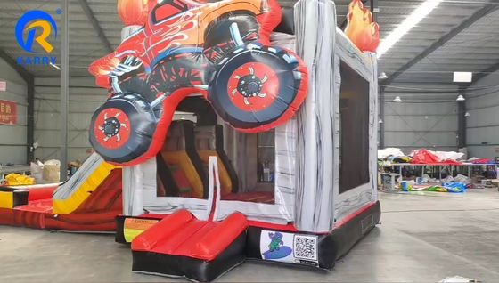 Lleva tu fiesta al siguiente nivel con nuestro castillo inflable y nuestro combo de toboganes