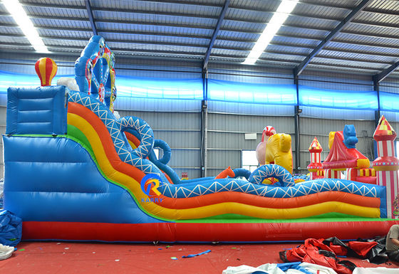 Deslizamiento de castillo combo inflable con salto de la rueda de la fortuna Casa de salto y campo de obstáculos