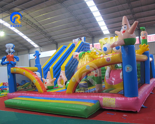 Parque de diversiones de agua inflable dibujos animados Esponja Ciudad divertida con toboganes y castillo de saltos