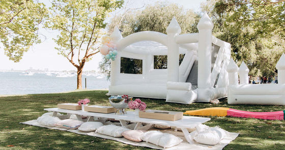 Fiesta para niños al aire libre Es imprescindible Casa de rebote de boda inflable con tobogán