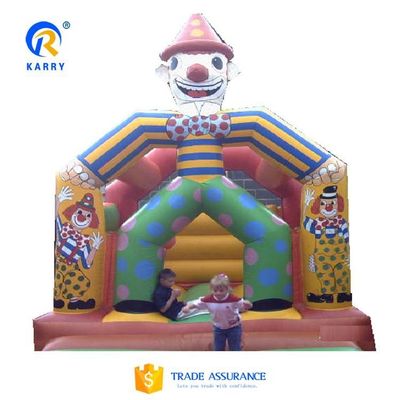 Cama de animales inflables con tamaño personalizado y lona de PVC duradera