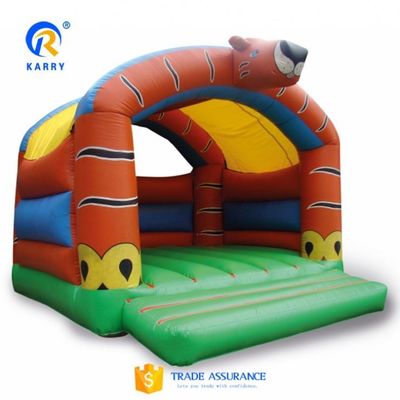 Cama de animales inflables con tamaño personalizado y lona de PVC duradera