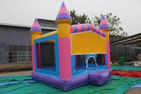 Color personalizado Inflable Bounce House Castillo Jumper con gancho de baloncesto Verde Azul