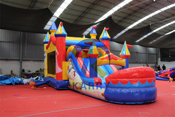 Logotipo personalizado aceptable comercial inflables salto castillo salto combo de toboganes