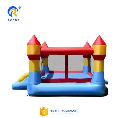 Características PORTABLE Inflable castillo de salvadores con tobogán comercial castillo inflable