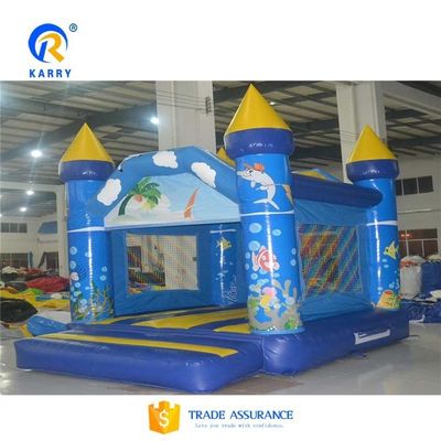 Experimenta la emoción del mundo submarino con nuestro trampolín de aire inflable