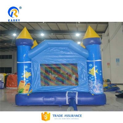 Experimenta la emoción del mundo submarino con nuestro trampolín de aire inflable