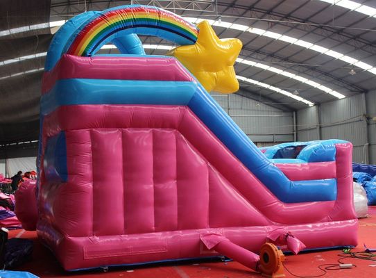 Alquiler de fiesta comercial 5x5.5m castillo inflable con deslizamiento unicornio