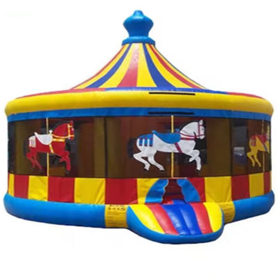 EN71/EN14960/CE Certificado Partida de circo castillo de tiradores inflable con diseño de carrusel