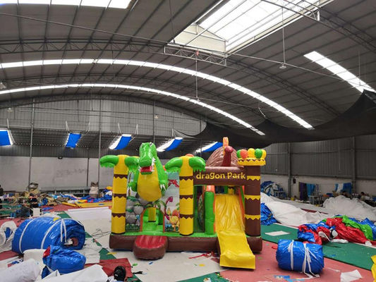 Casa de salto comercial PVC Inflable Salto del castillo Combo tobogán en el Parque Jungle Dino