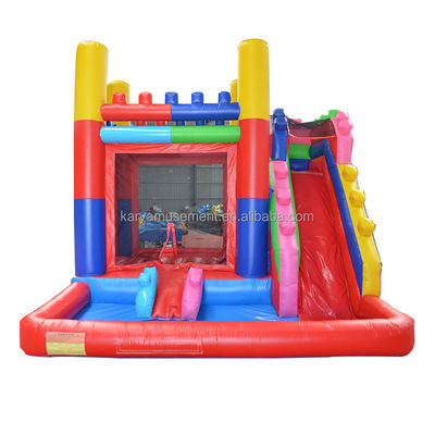 Combo de castillo saltante comercial con bloques de construcción de PVC inflables y tobogán