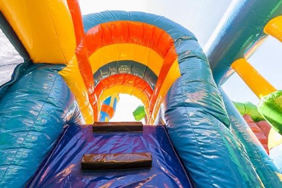 Trampolín de tobogán combinado inflable con casita de árbol EN71/CE/Certificado con plomo e impresión de logotipos