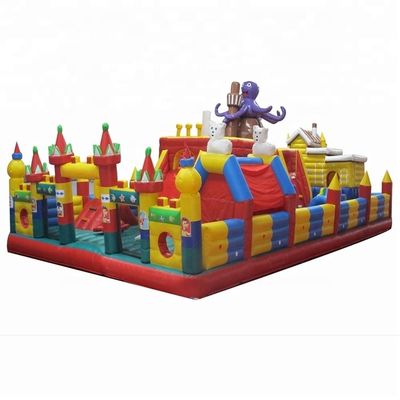 Evento escolar Reino de pulpo Castillo inflable con obstáculos Ciudad divertida personalizable