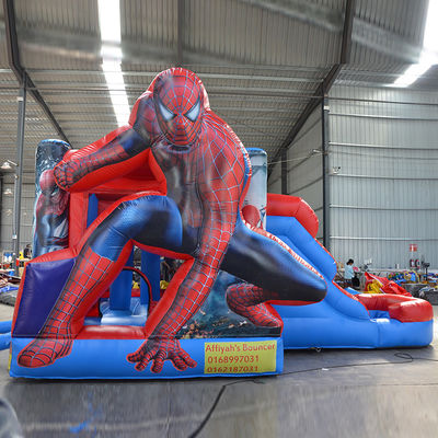 Parque de juegos para niños y adultos
