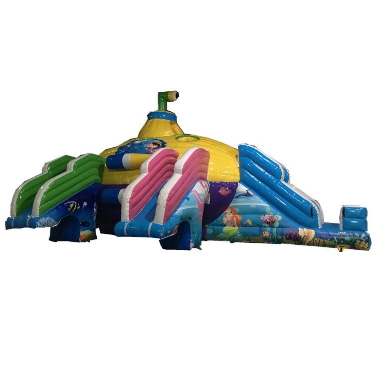 Color personalizado Cúpula del castillo Parque acuático inflable Submarino Parque acuático móvil terrestre