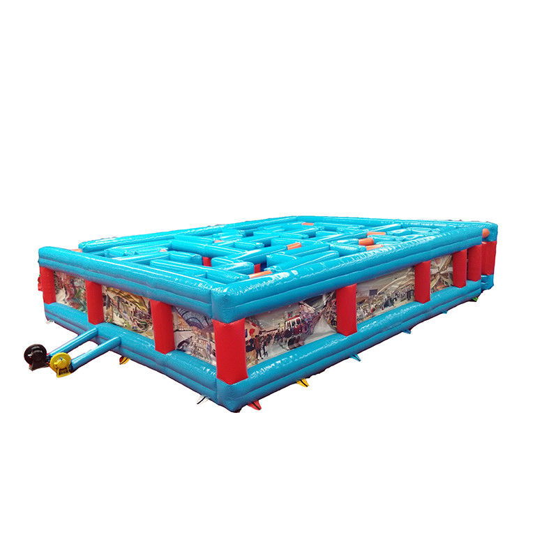 Parque de juegos al aire libre unisex Laberinto inflable para actividades deportivas de formación de equipos